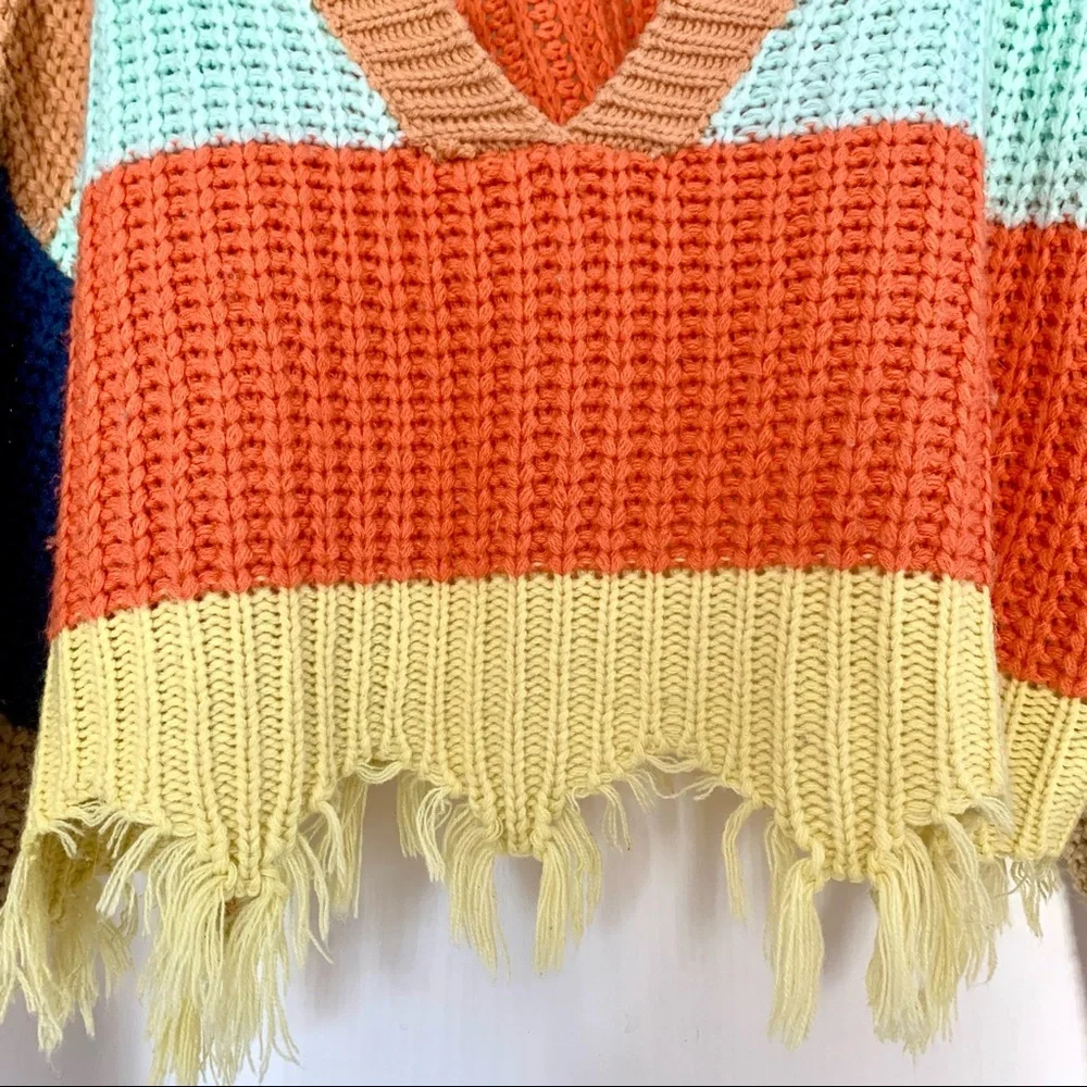 STORIA Distressed Color Block Cropped Sweater🌈 - Picture 14 of 15